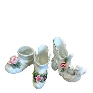 Victorian style porcelain shoes Porcelain shoe collection set of three